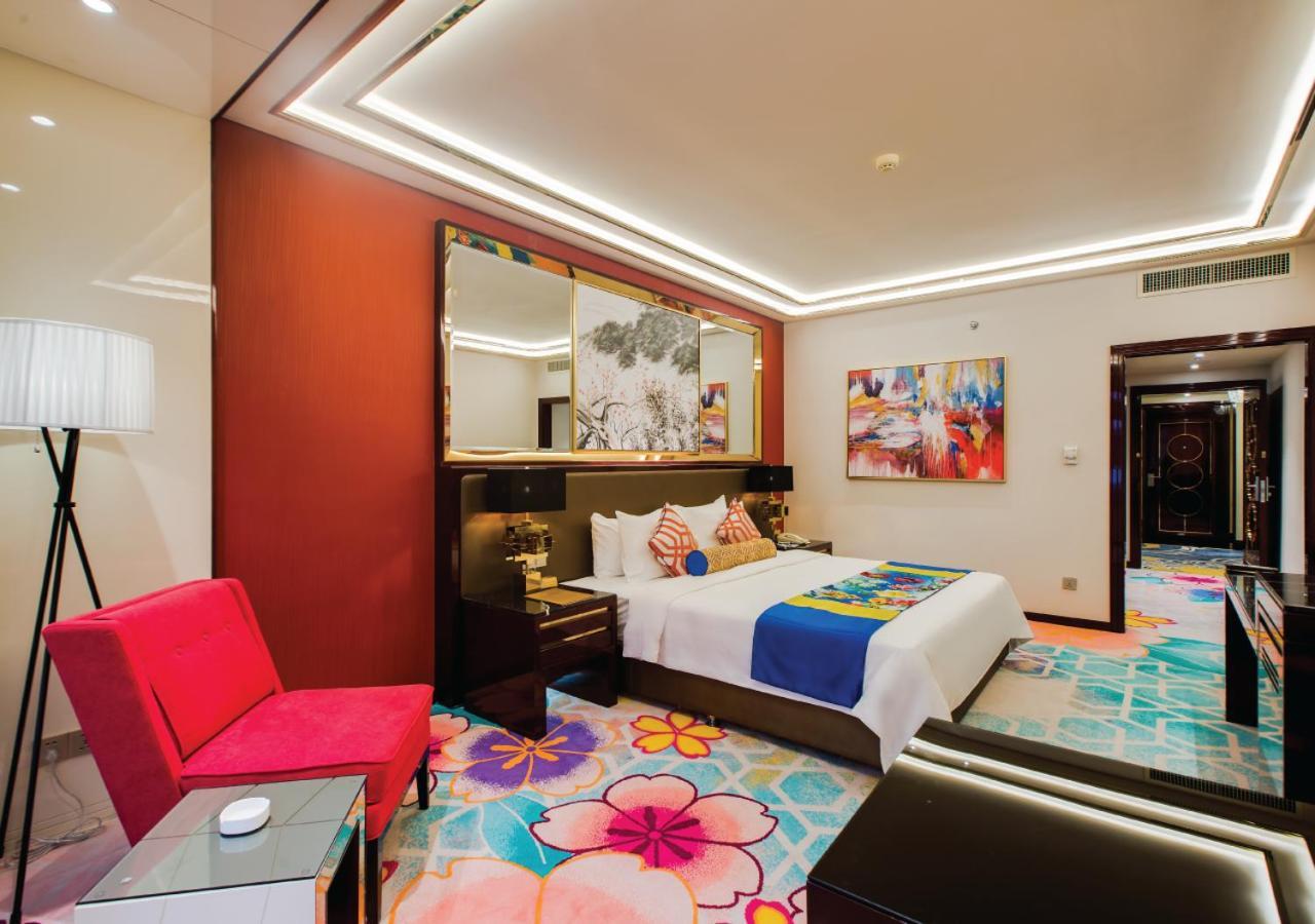Deluxe Room NagaWorld 1