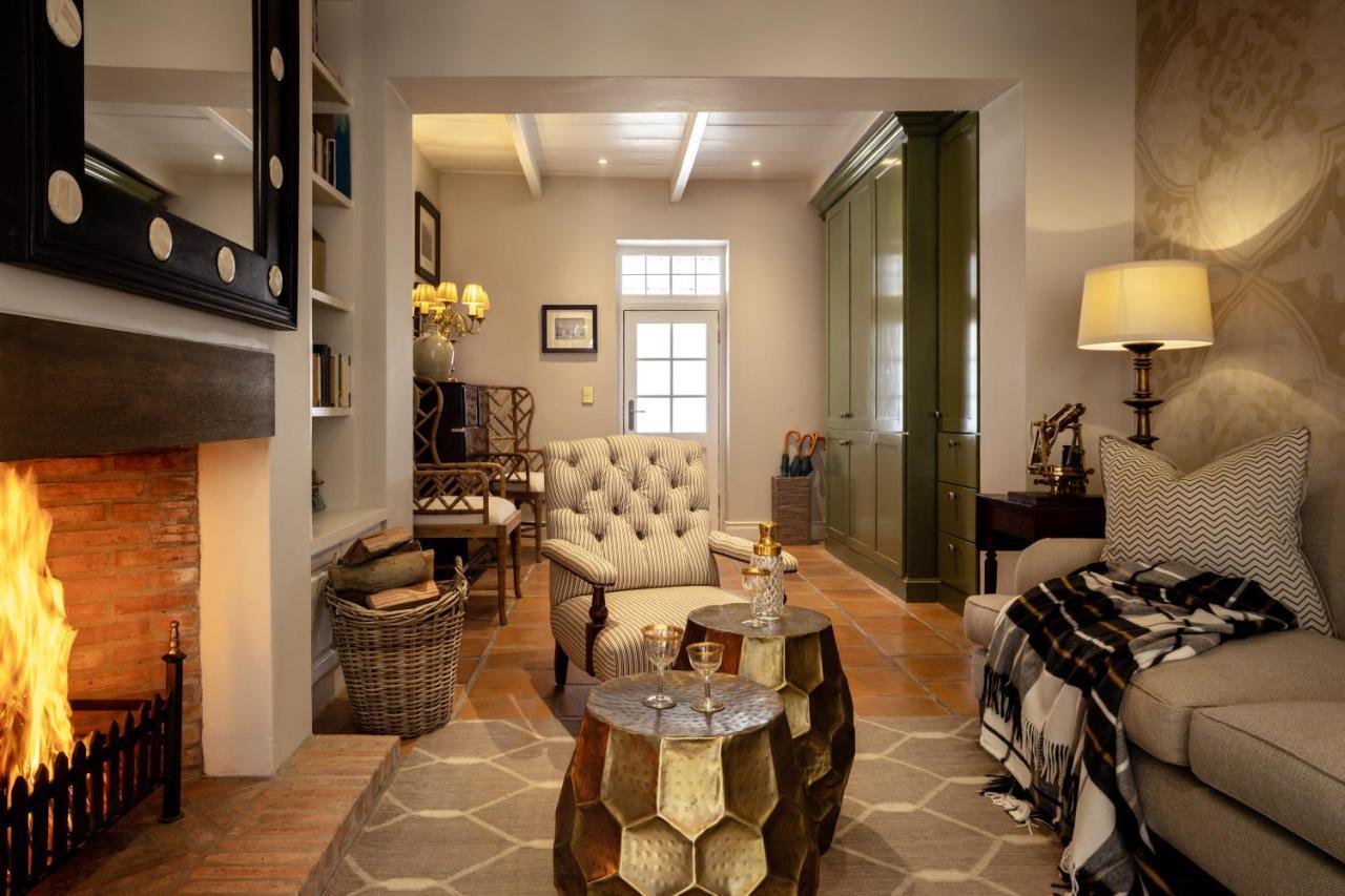 Deluxe King Suite