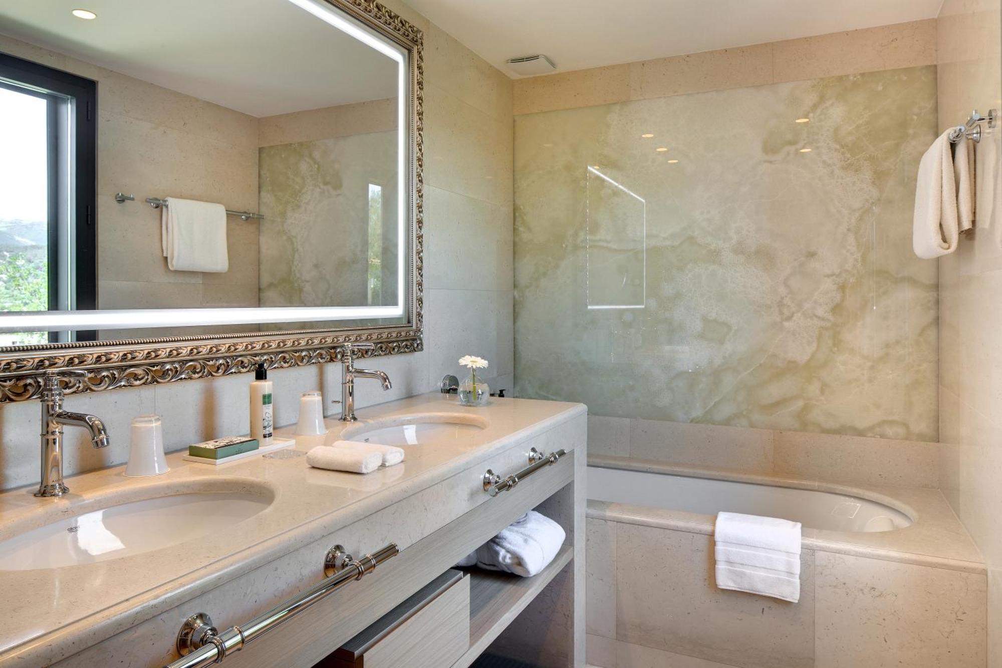 Prestige Deluxe Room