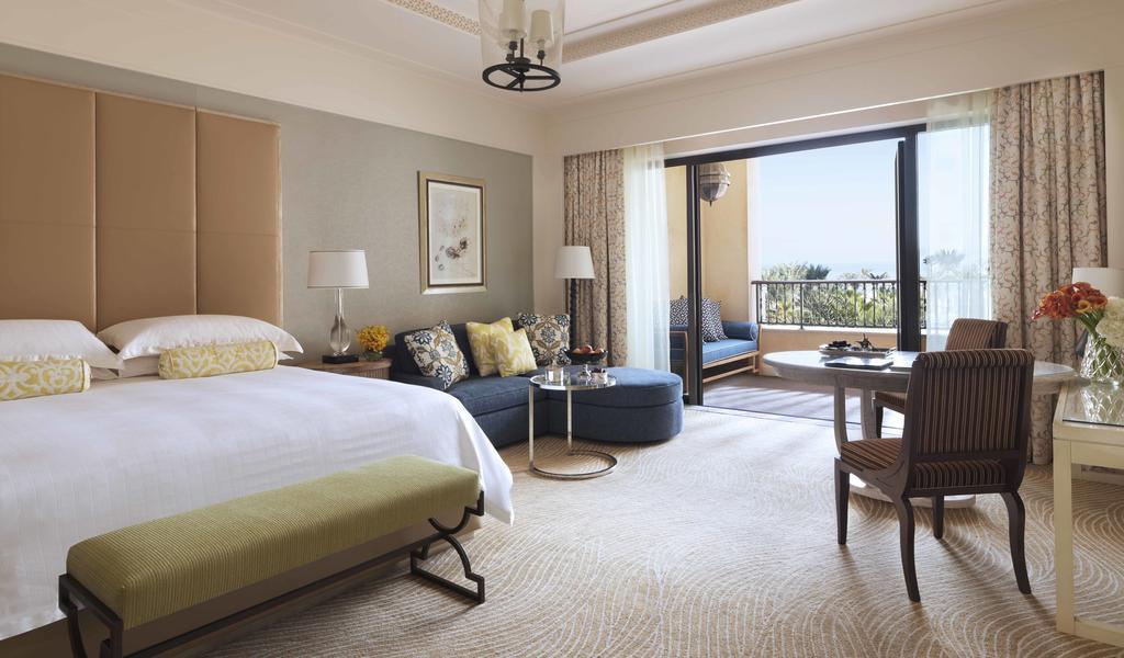 Deluxe Partial Sea View Room with King Bed,1153823157:JPEG