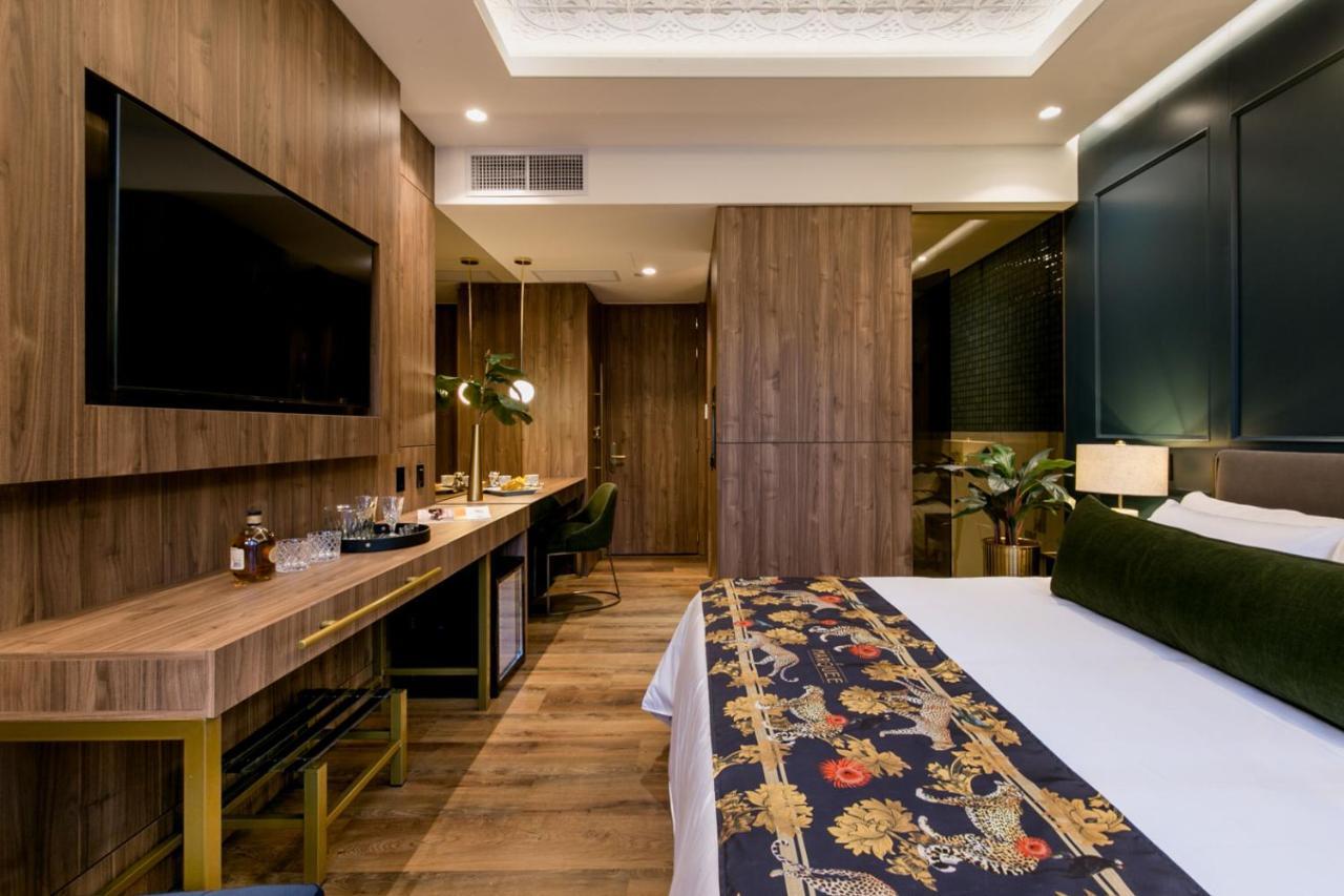 King Suite High Floor