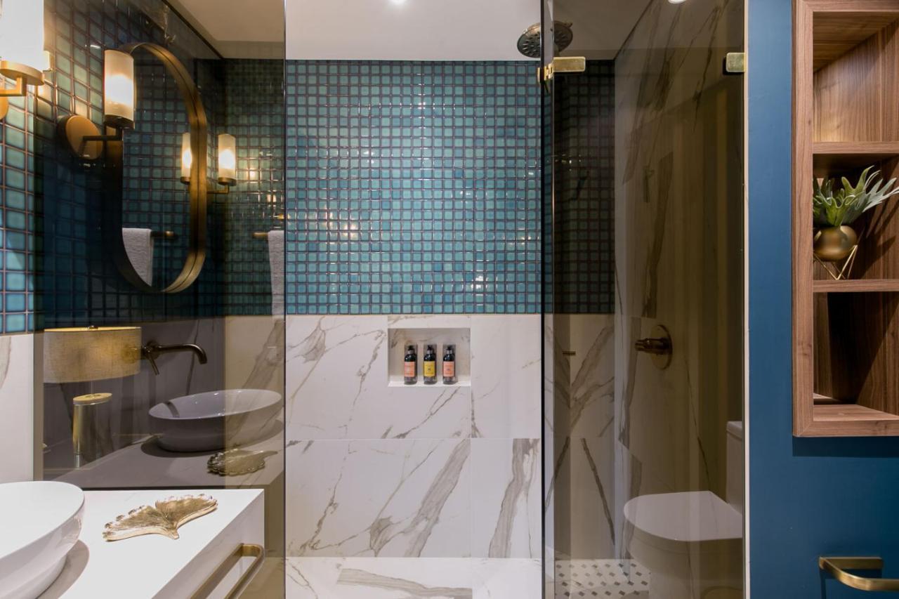 King Suite High Floor