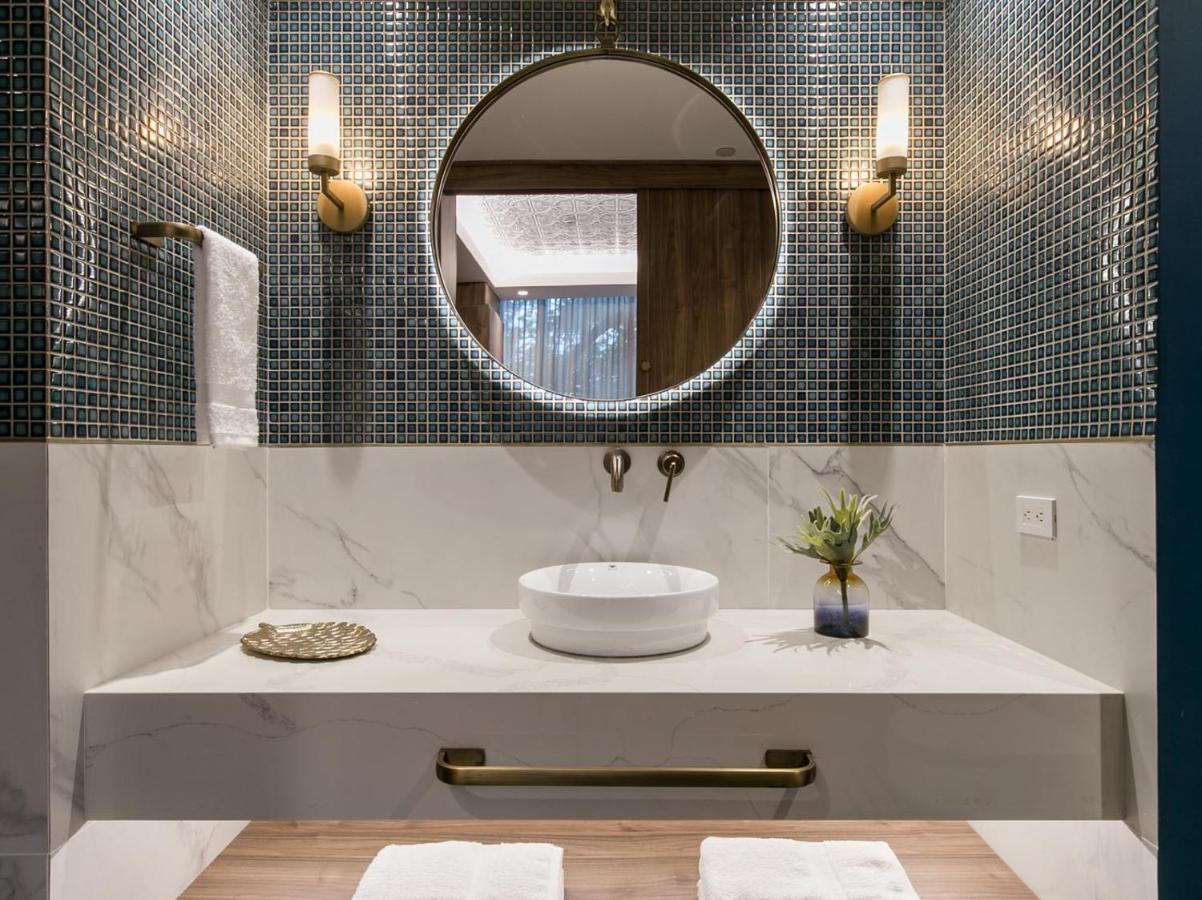 Premium Suite Spa Bath