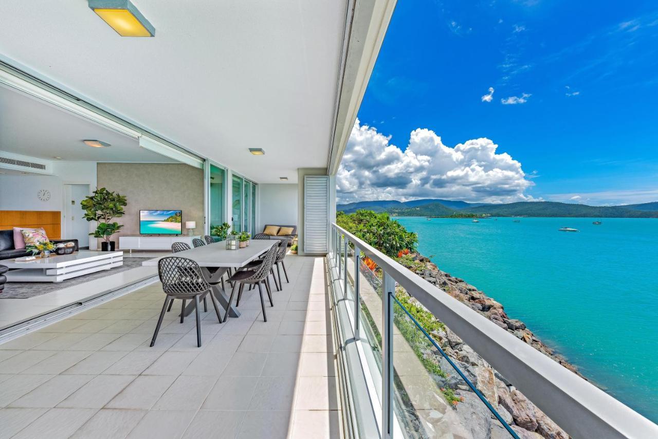 2 Bedroom 2 Bathroom Superior Waterfront Apartment