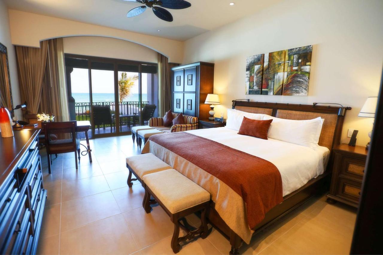 Junior Signature Suite - Beachfront