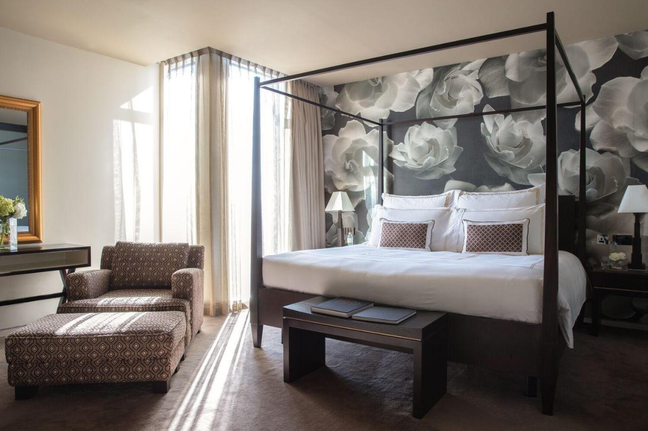 Presidential Suite Panoramic Skyline Views Airport Transfers Direct Connectivity to Museum of The Future Complimentary Signature Afternoon Tea Evening Sundowners Soft Refreshments Canapes,1154538573:JPEG