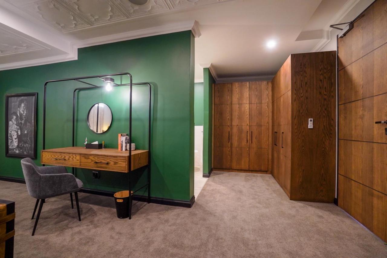 Presidential Suite