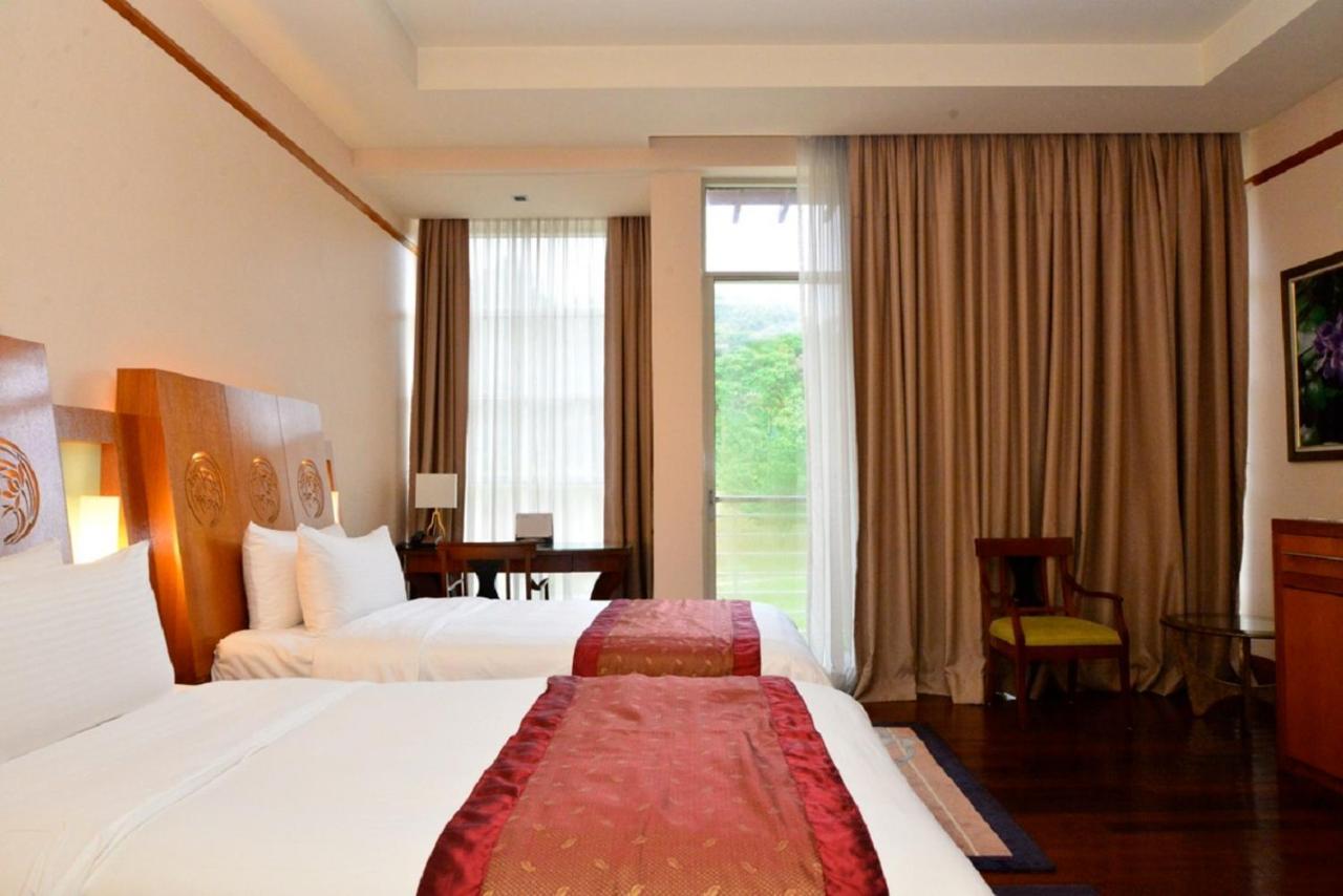 Deluxe Garden View Twin Room