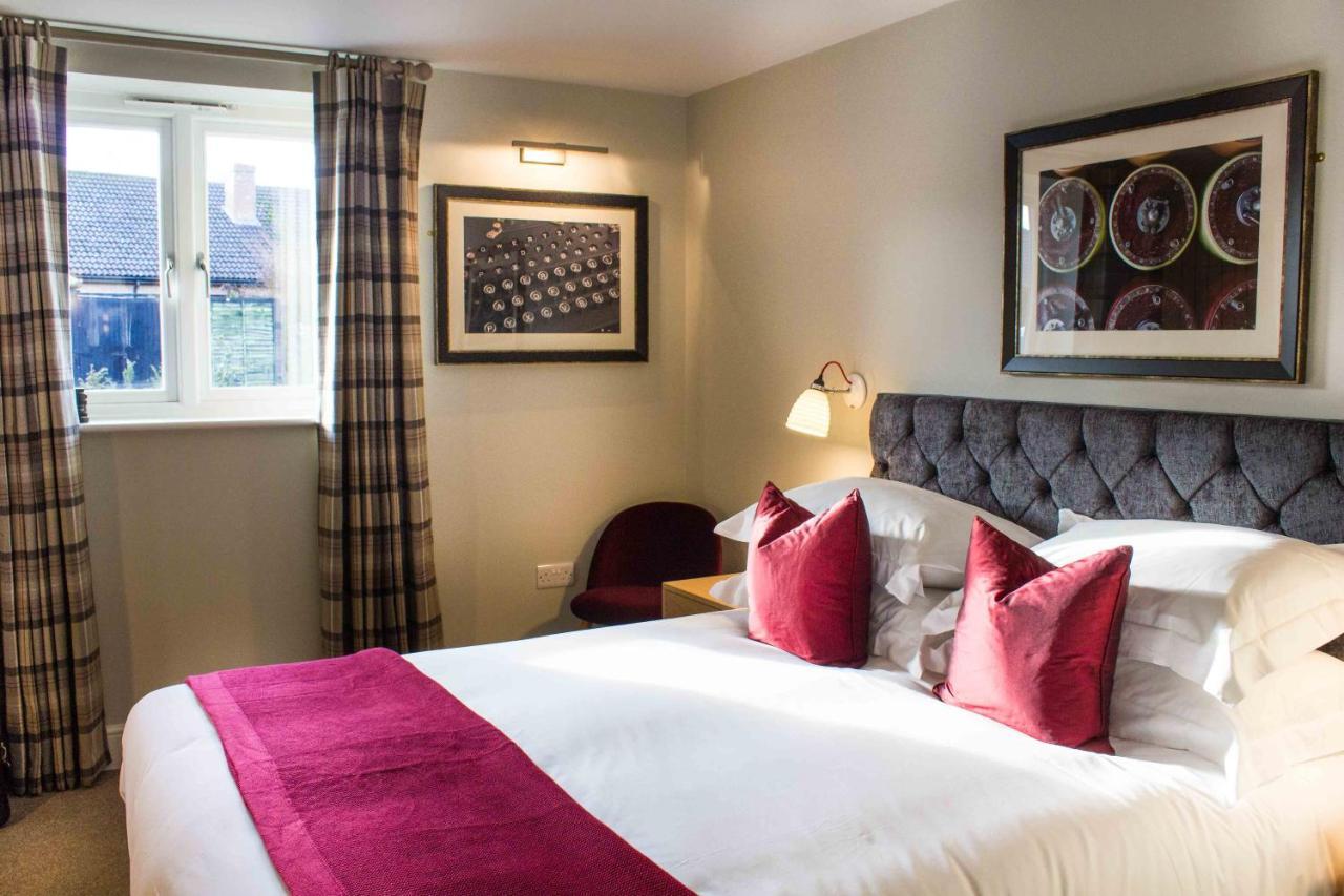 Standard King Room