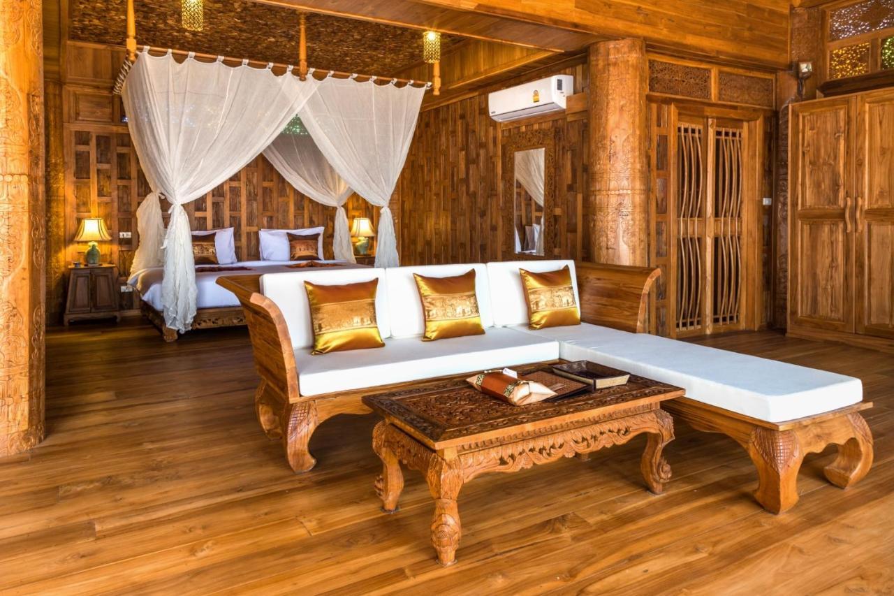 Two Bedroom Pool Villa Plus Round Trip Phuket Airport Transfer,1284121030:JPEG