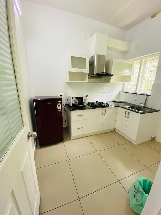 One-Bedroom Apartment with Balcony and Air conditioning