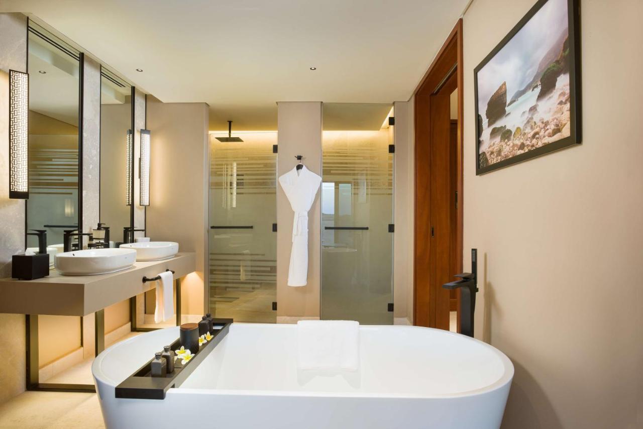 King Room with Terrace and Lagoon View
