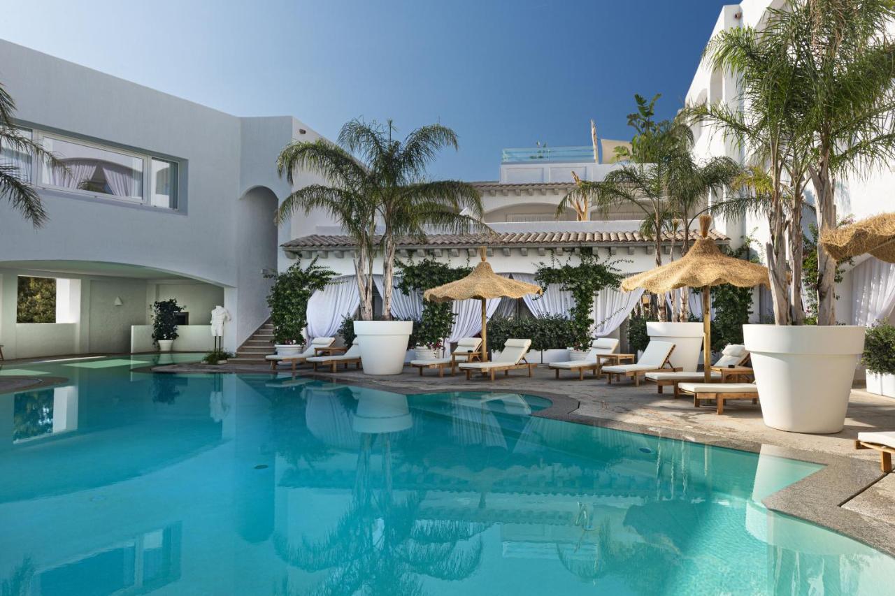 Superior Double or Twin Room with Pool View,1163380986:JPEG