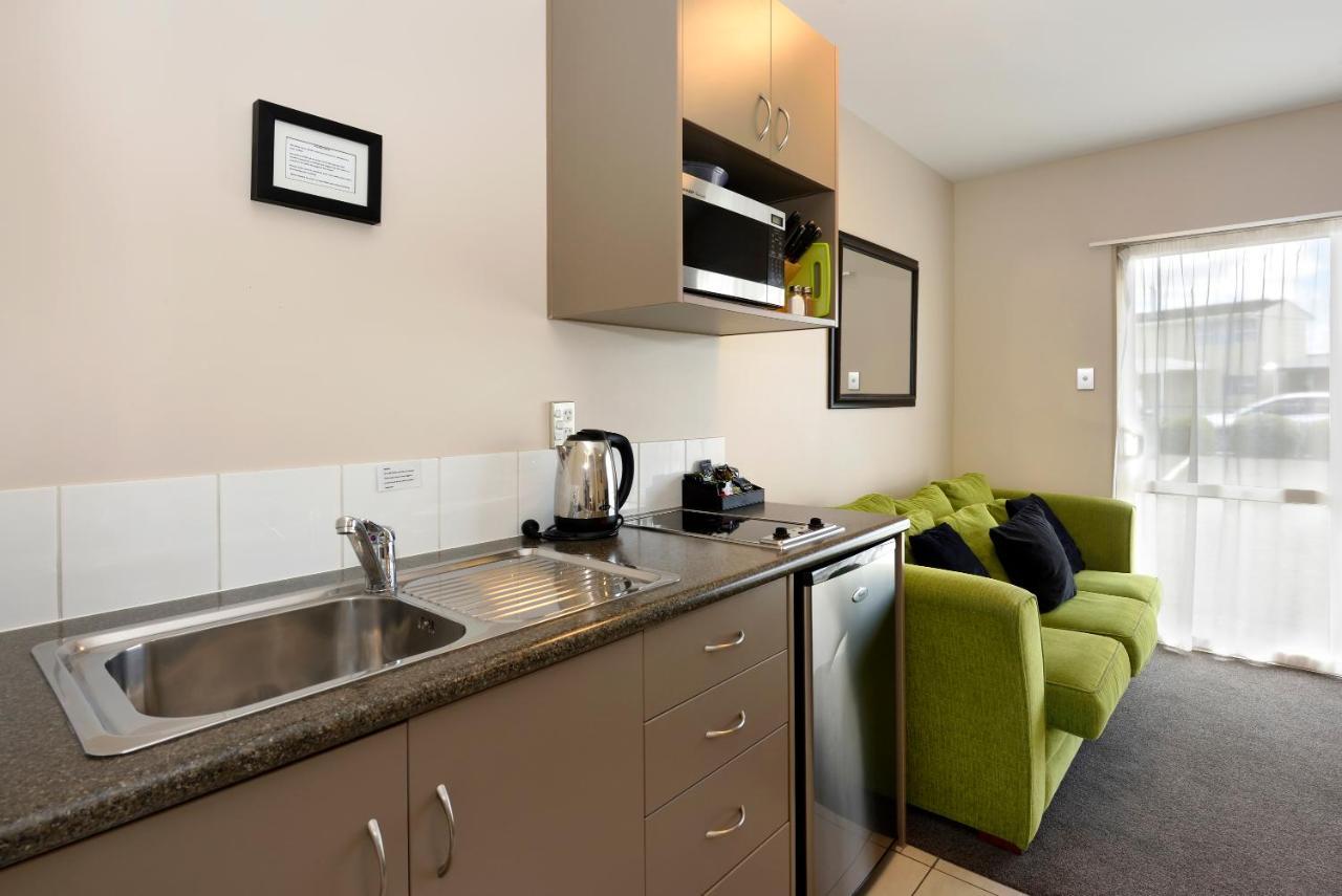 One-Bedroom Suite Spa Bath