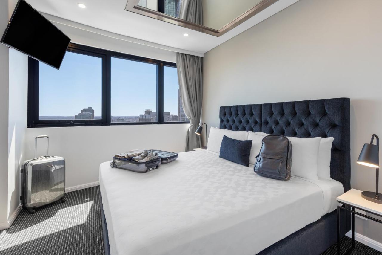 One-Bedroom Altitude Suite