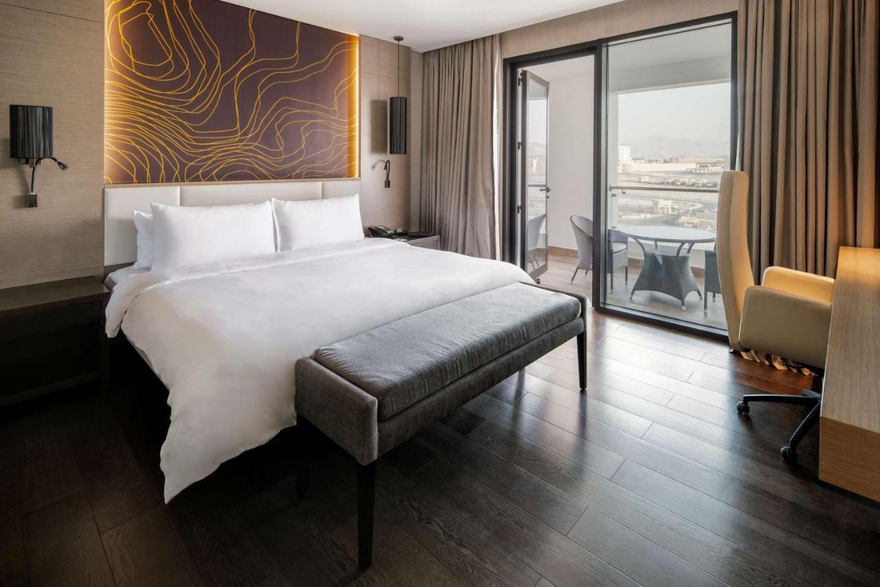 Junior Suite with Terrace & Lounge Access,1213872538:JPEG