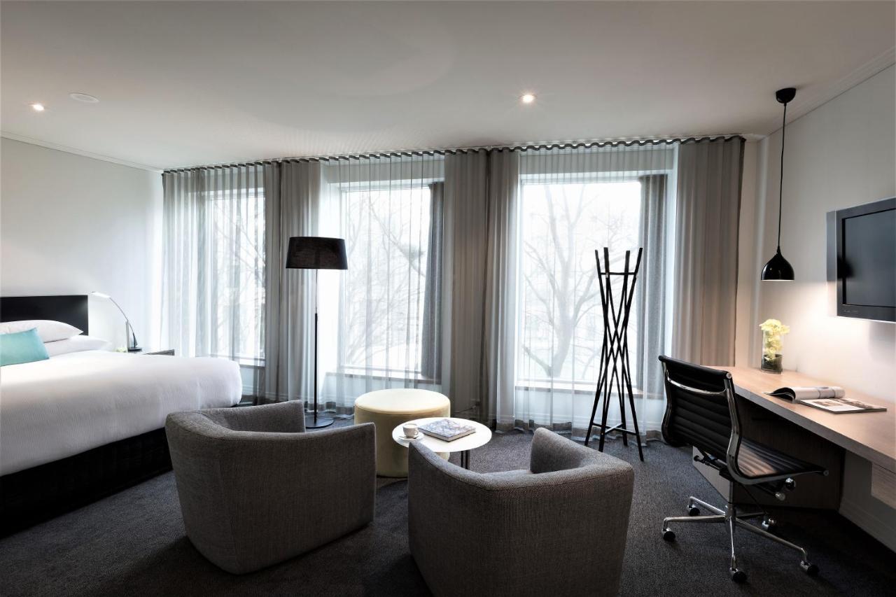 Deluxe King Room with Spa Bath