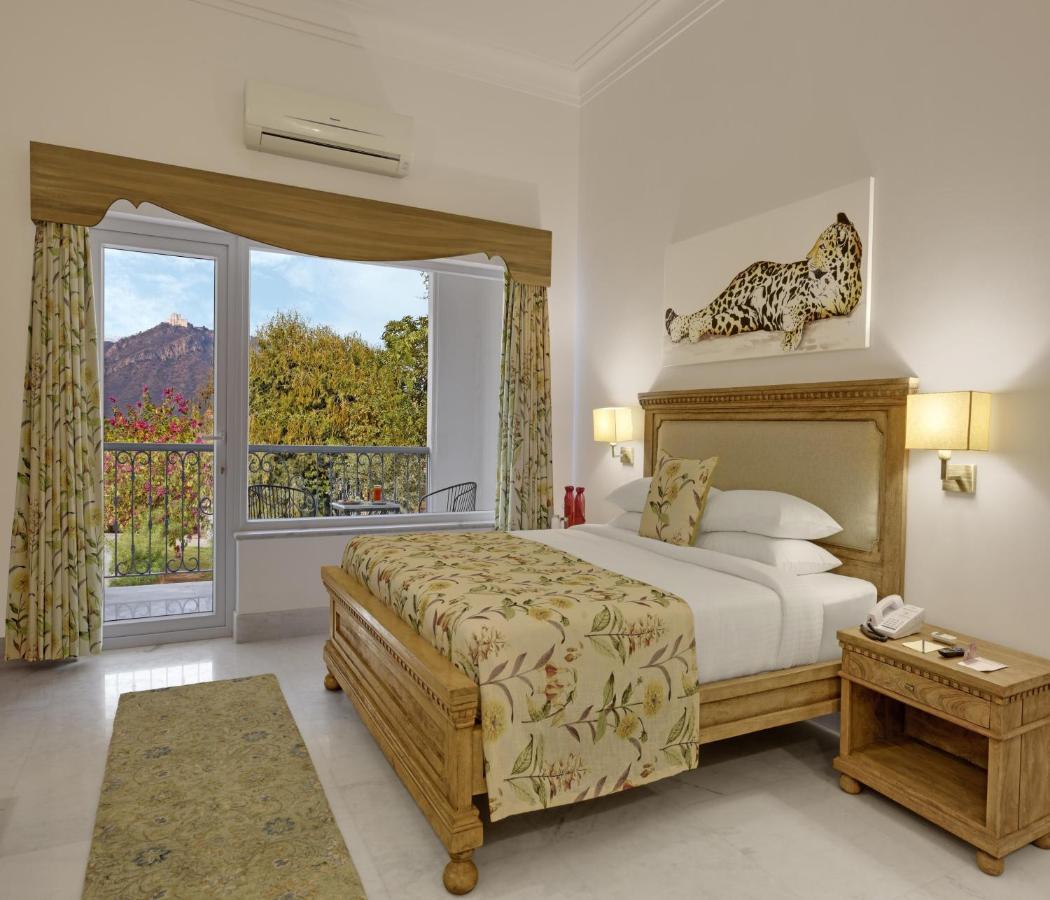 Heritage Suite with Balcony: Complimentary Zip Lining for 15 mins, Vintage Jeep Ride, Visit to the Vintage Car Museum, Complimentary High Tea, Fruit Platter, 4 Pint Beer & Soft Beverages,1173497469:JPEG