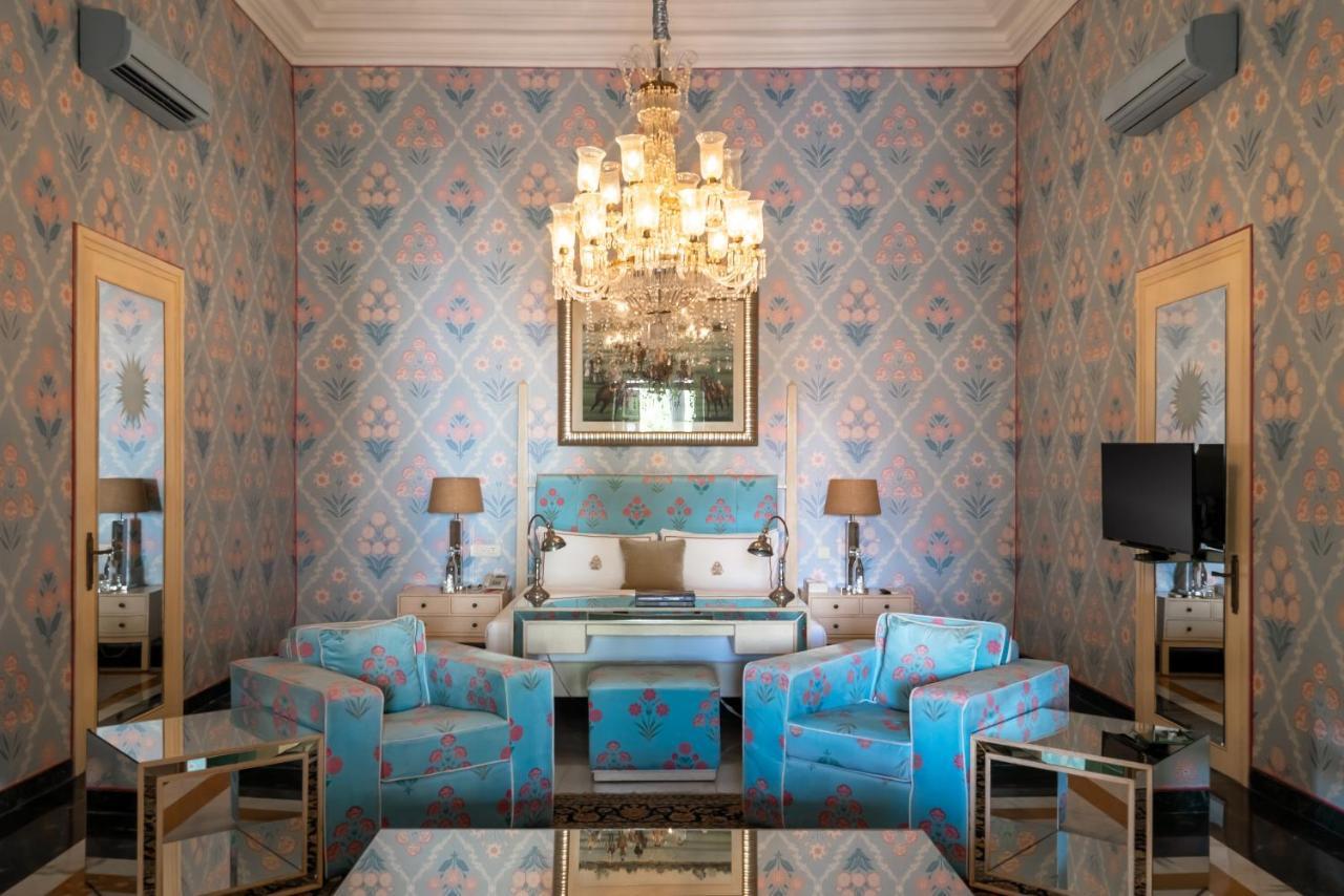 Palace Room