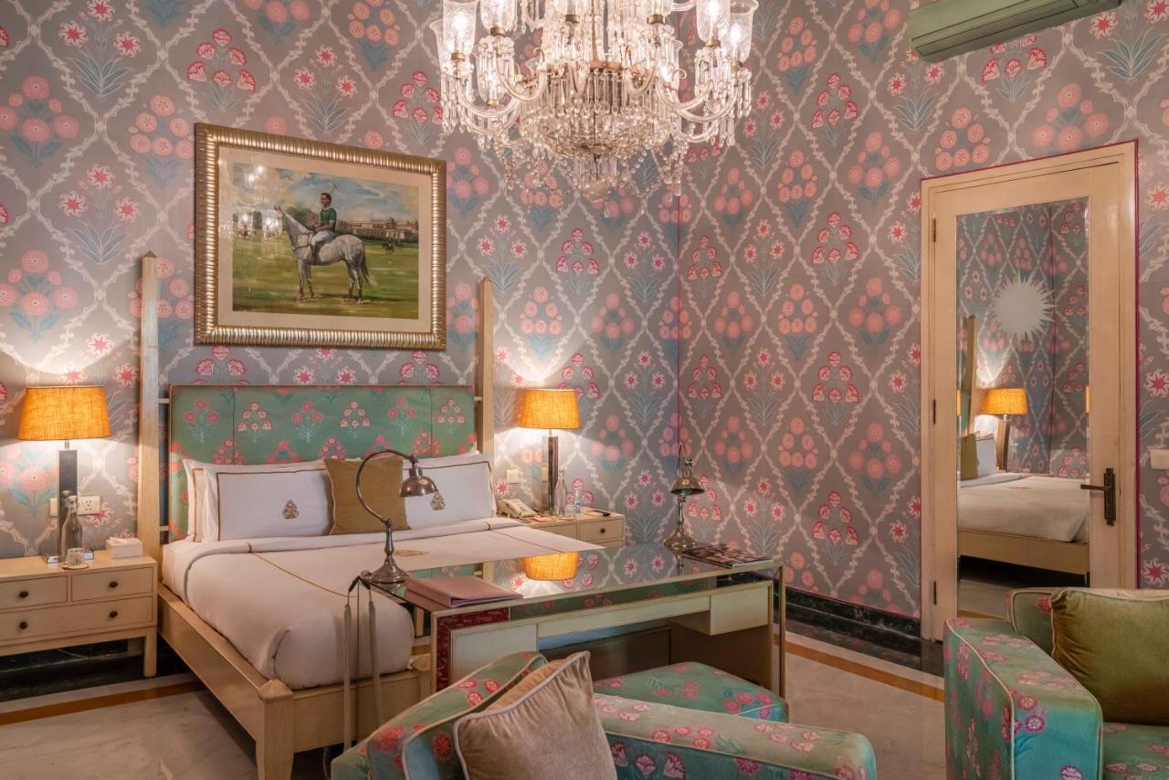 Palace Room