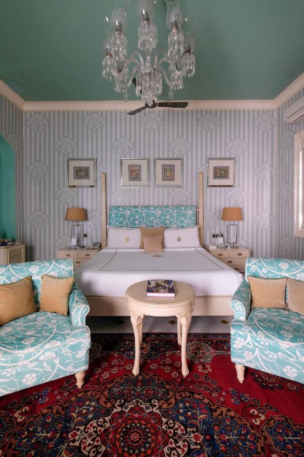 Palace Room