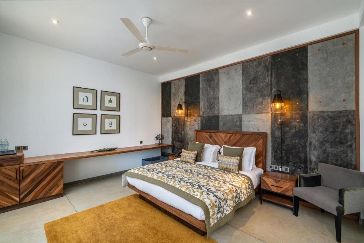 Deluxe King Suite