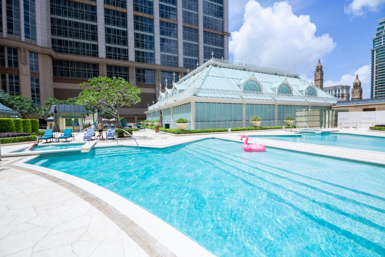 Victoria Suite with all-day access to "The Residence" for 2 people