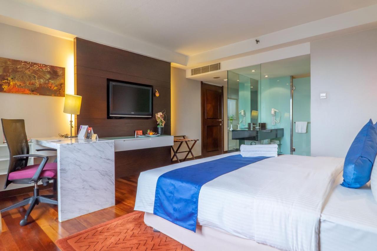 Premier Deluxe King Room