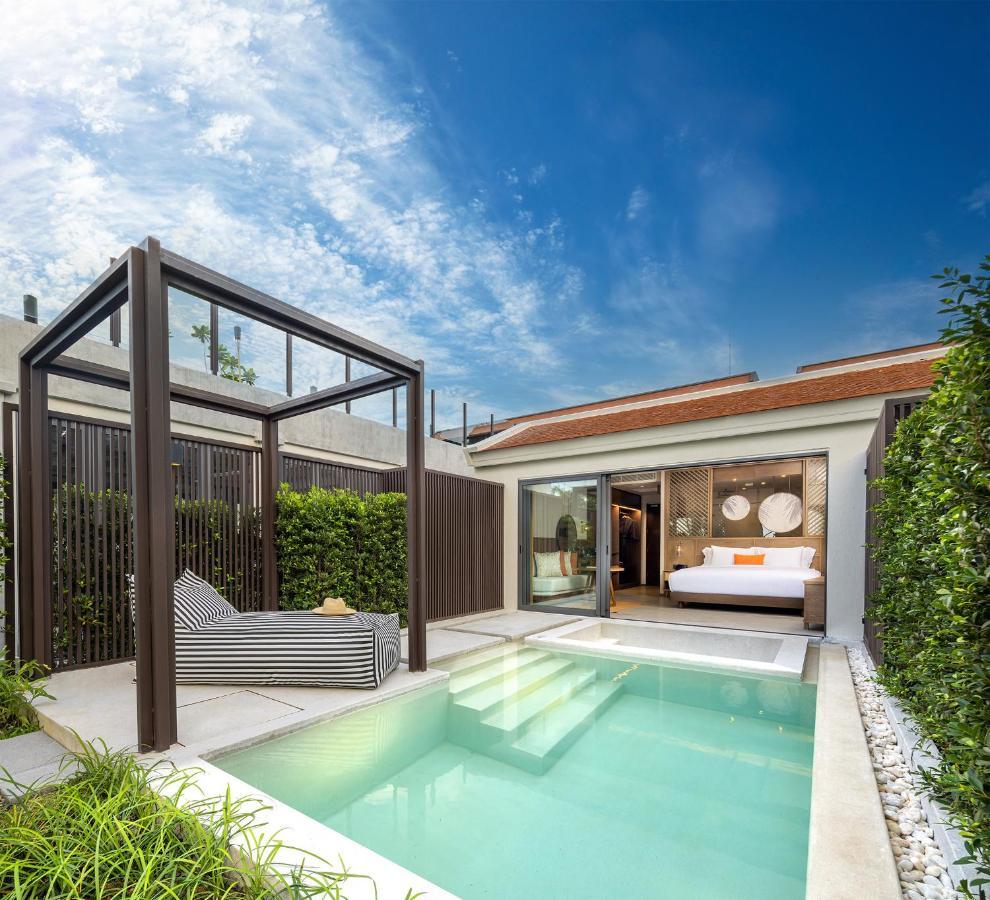 Beachfront Pool Villa