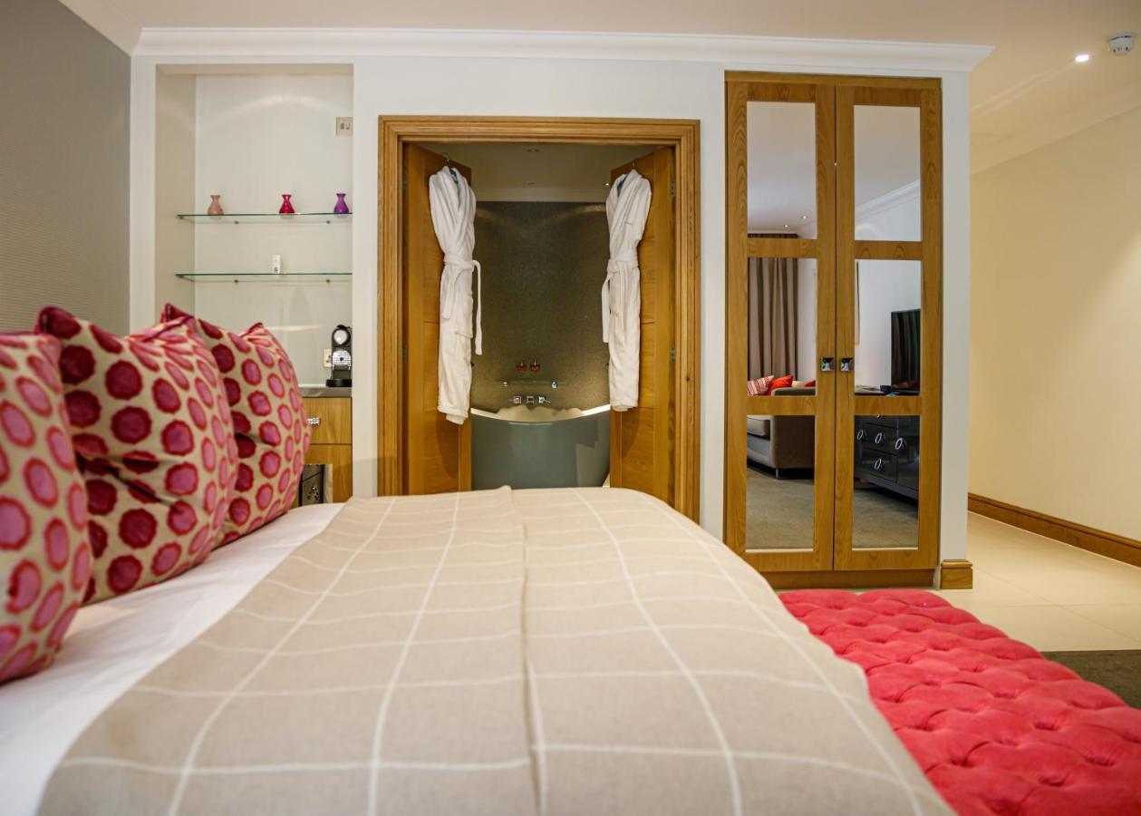 Luxury Garden Suite