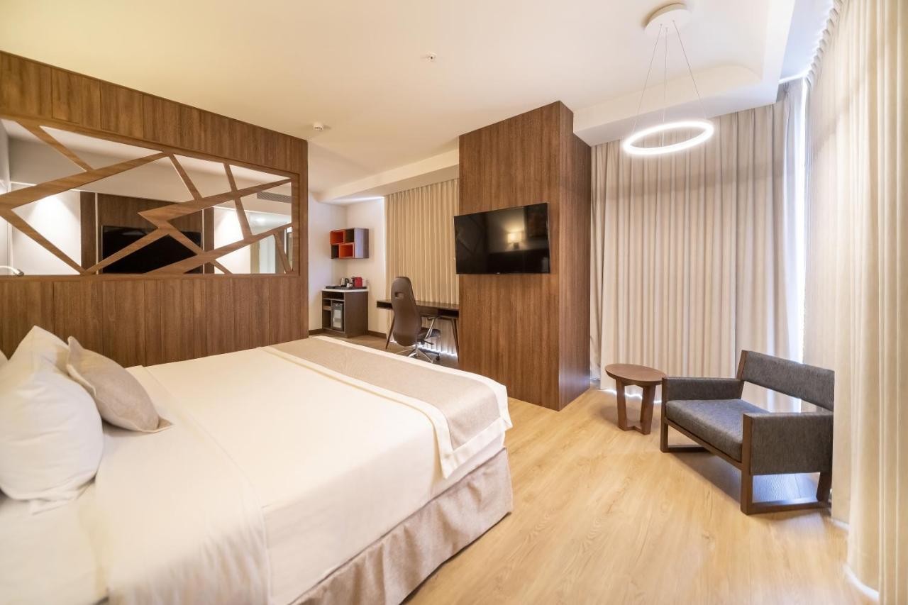 King Suite,1178615485:JPEG