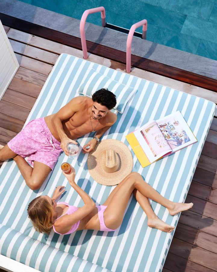 Suite - Vue sur Piscine