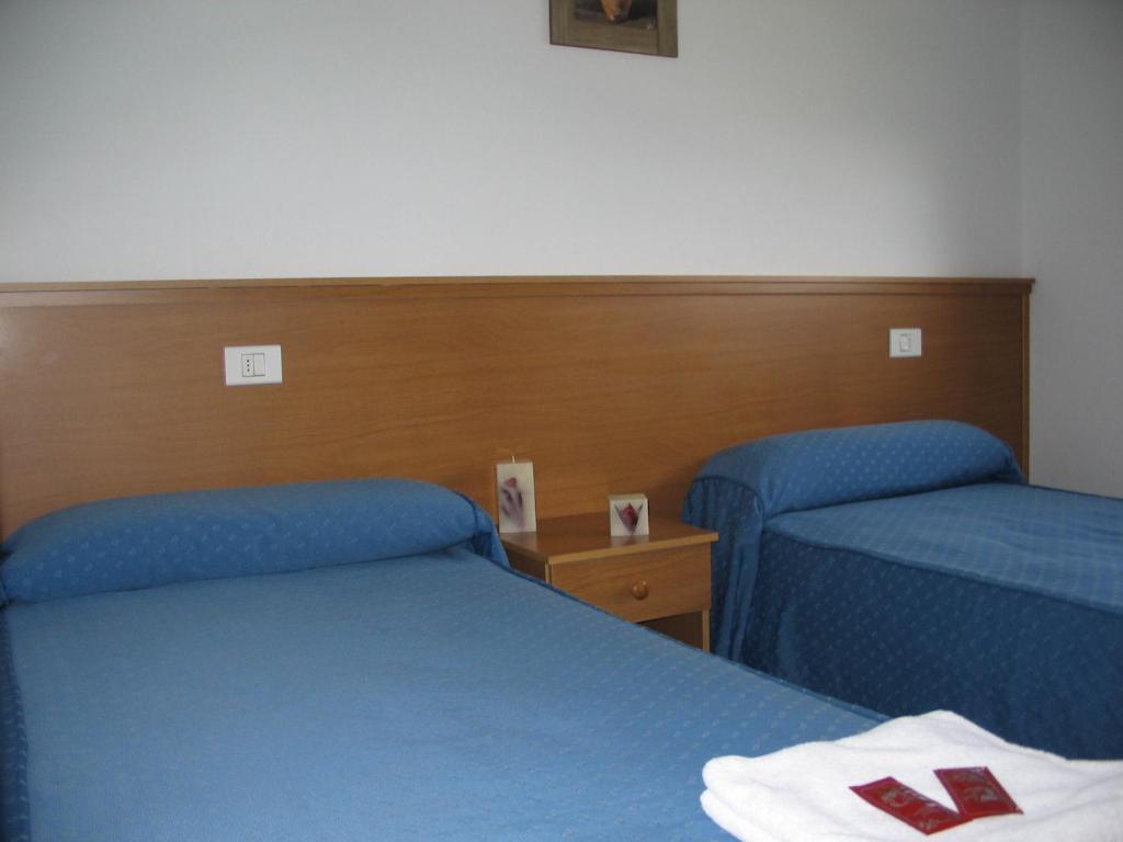 King Room with Pool View,845686109:JPEG