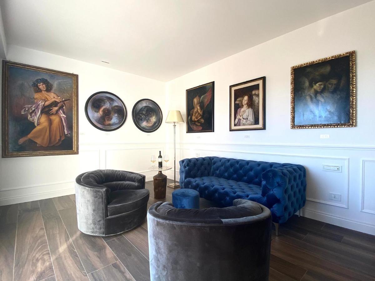 Suite Balcony