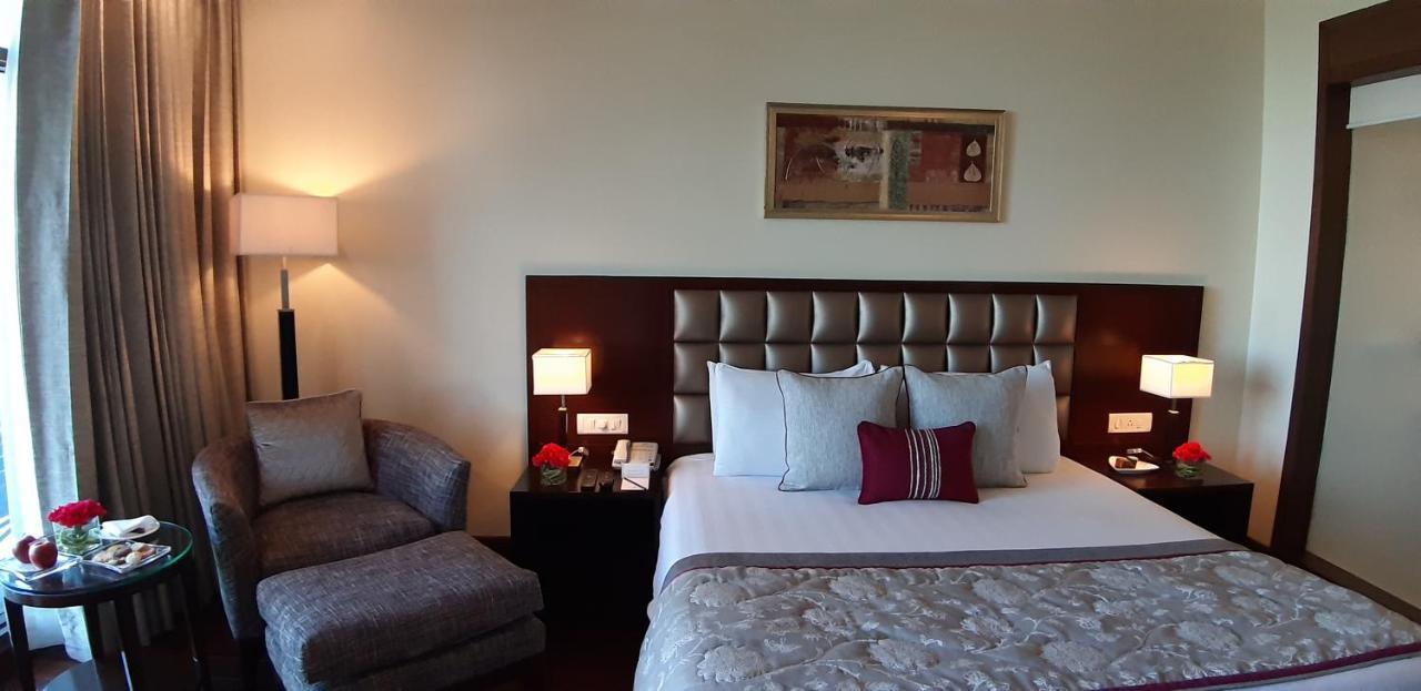 Manor Room Valley View Tower Separate Block on spa food beverages complimentary evening tea entertainment
