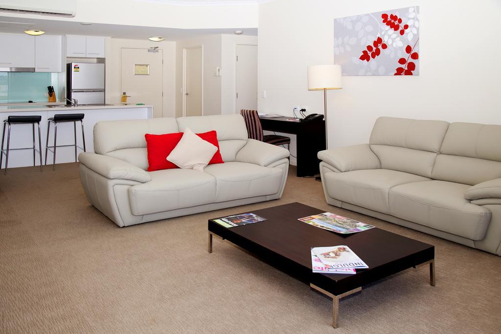 One-Bedroom Apartment,825773330:JPEG