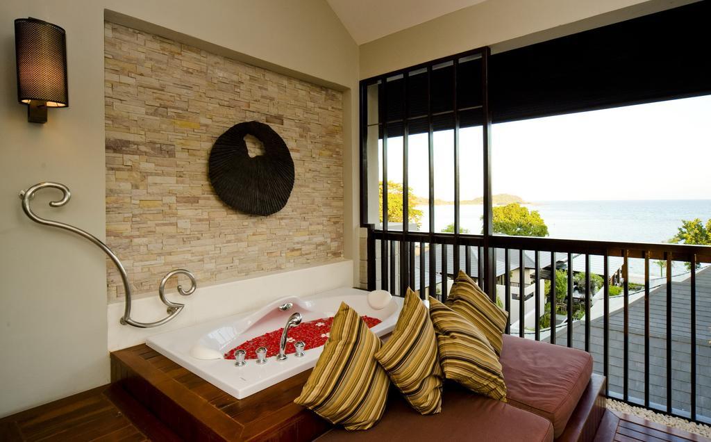 Luxury Suite with Spa Bath,927037144:JPEG