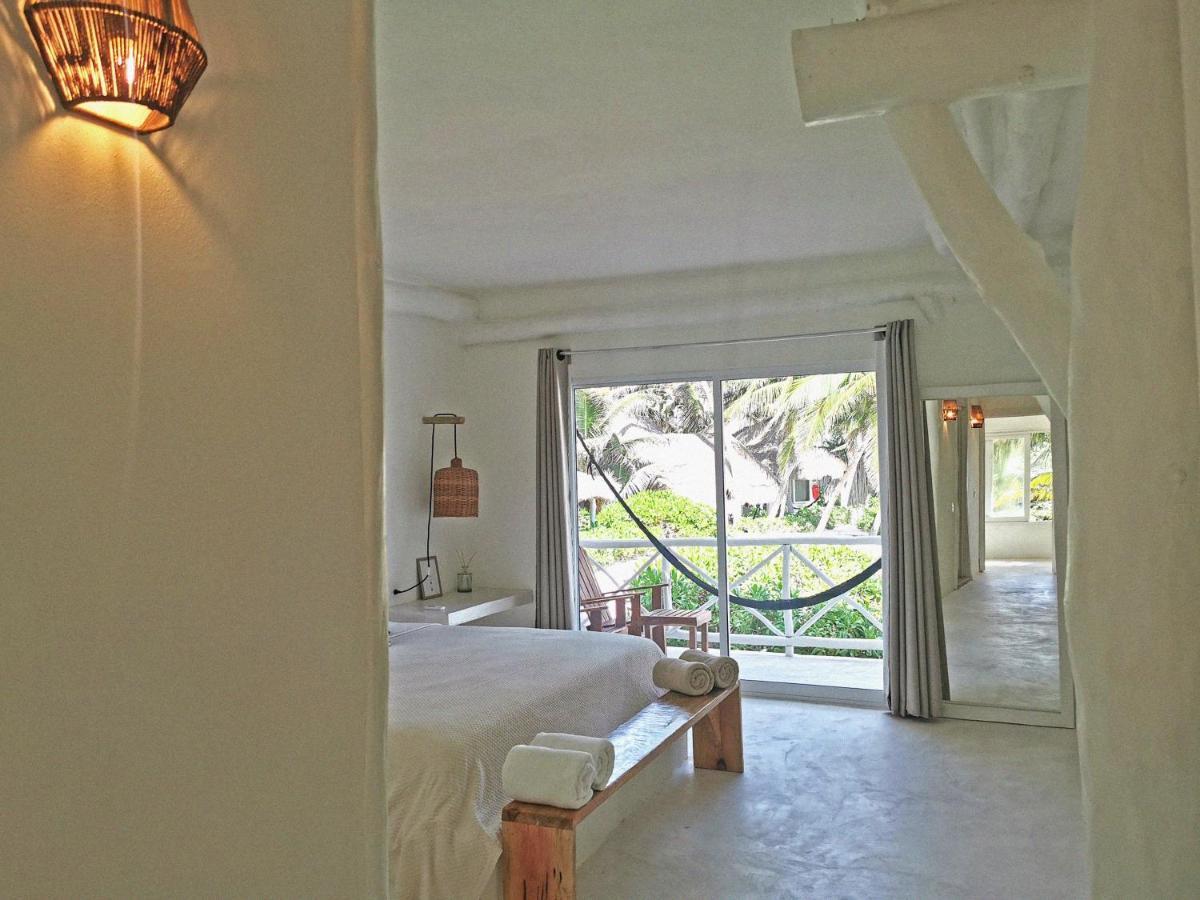 King Room Partial Sea View