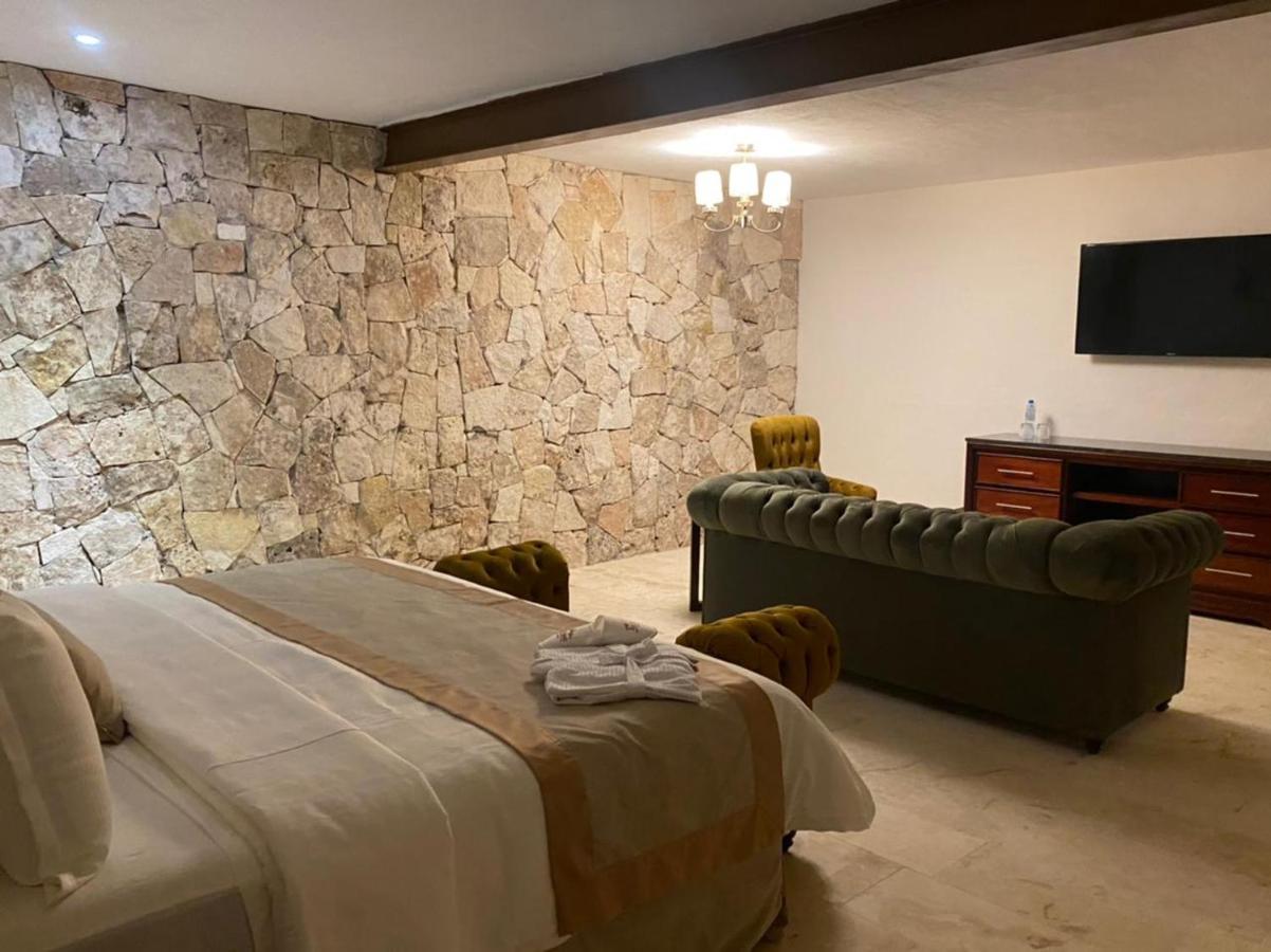Deluxe Junior Suite,1185584278:JPEG