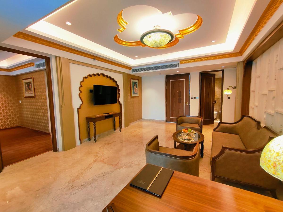 Premium Palace Suite First Floor Pool Facing