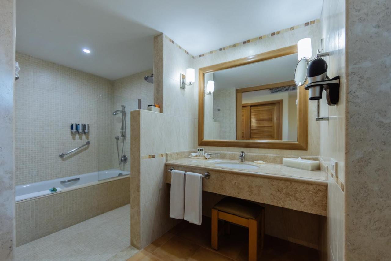 Junior Suite Ocean Front Premium Level