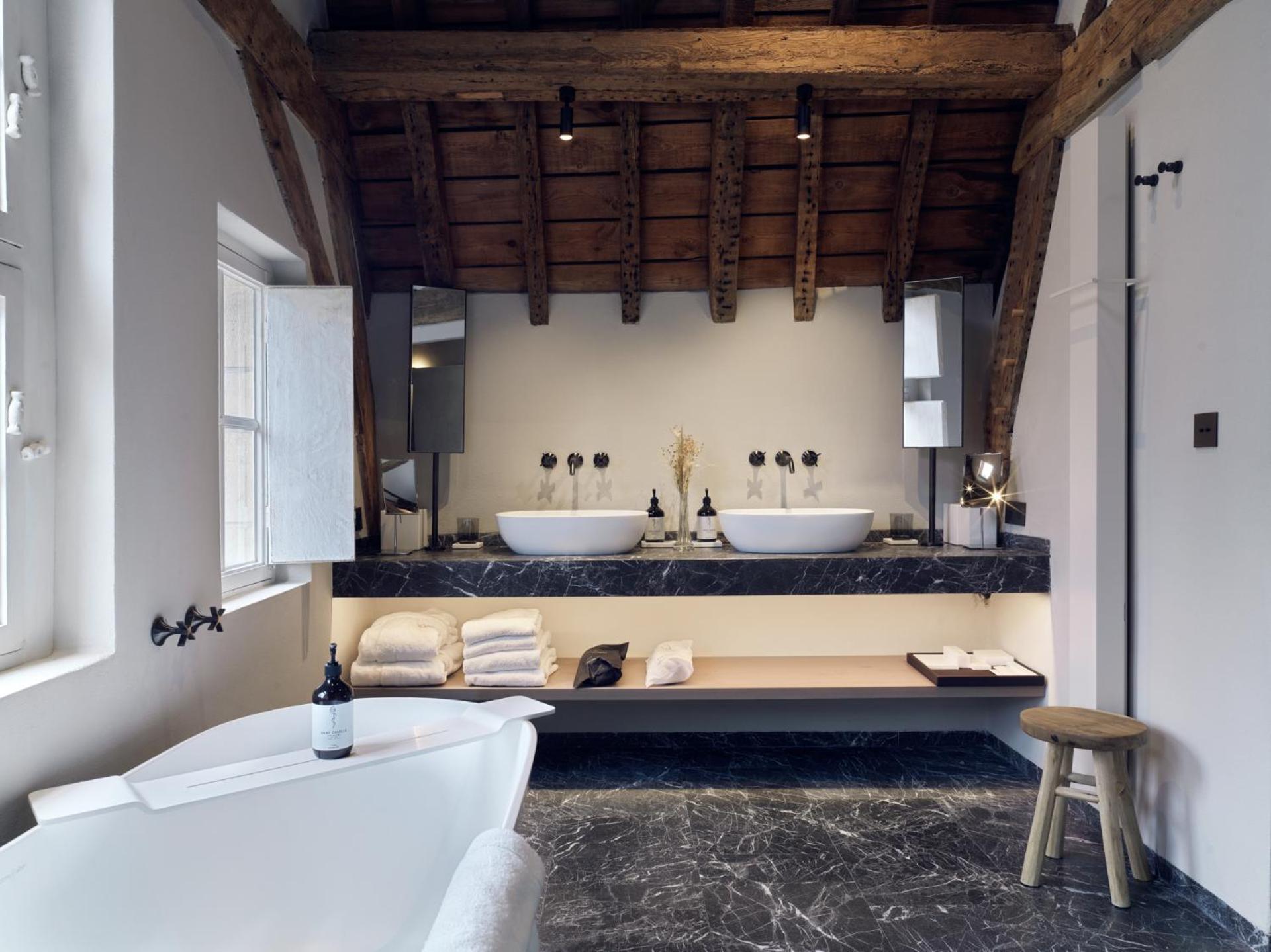 Two-Bedroom Suite,1187963440:JPEG