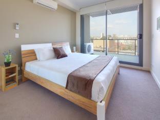 Three-Bedroom Apartment,1189083499:JPEG