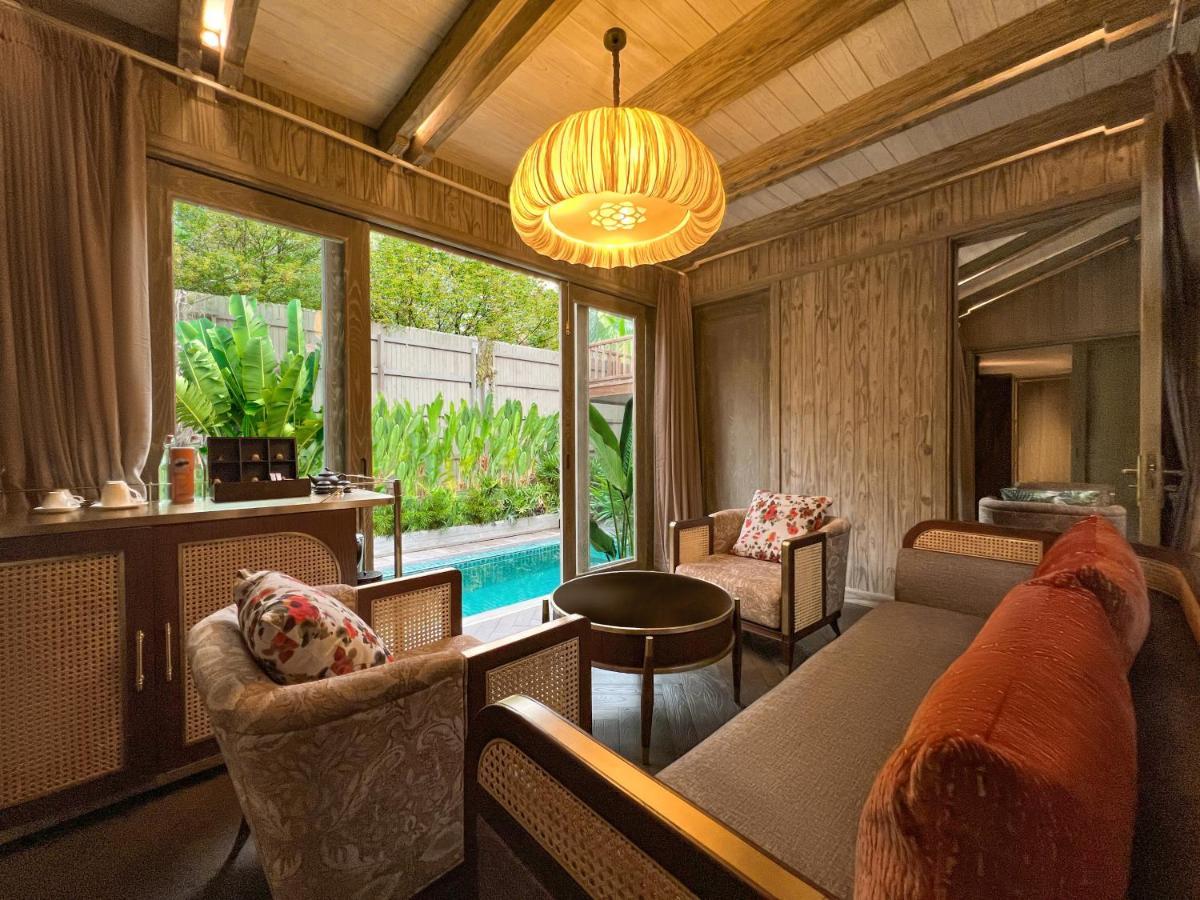 Poolvilla zum Garten mit 2 Schlafzimmern