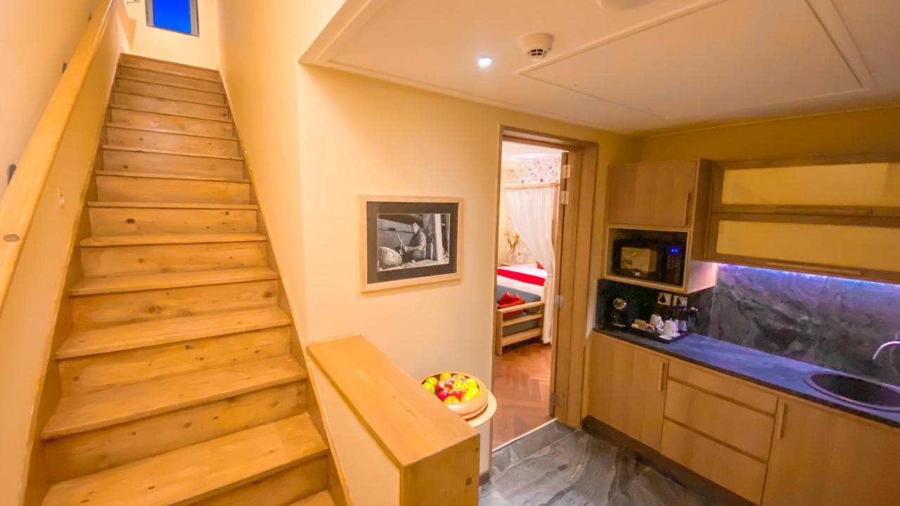 Luxury Duplex Room valley view Twin Bed