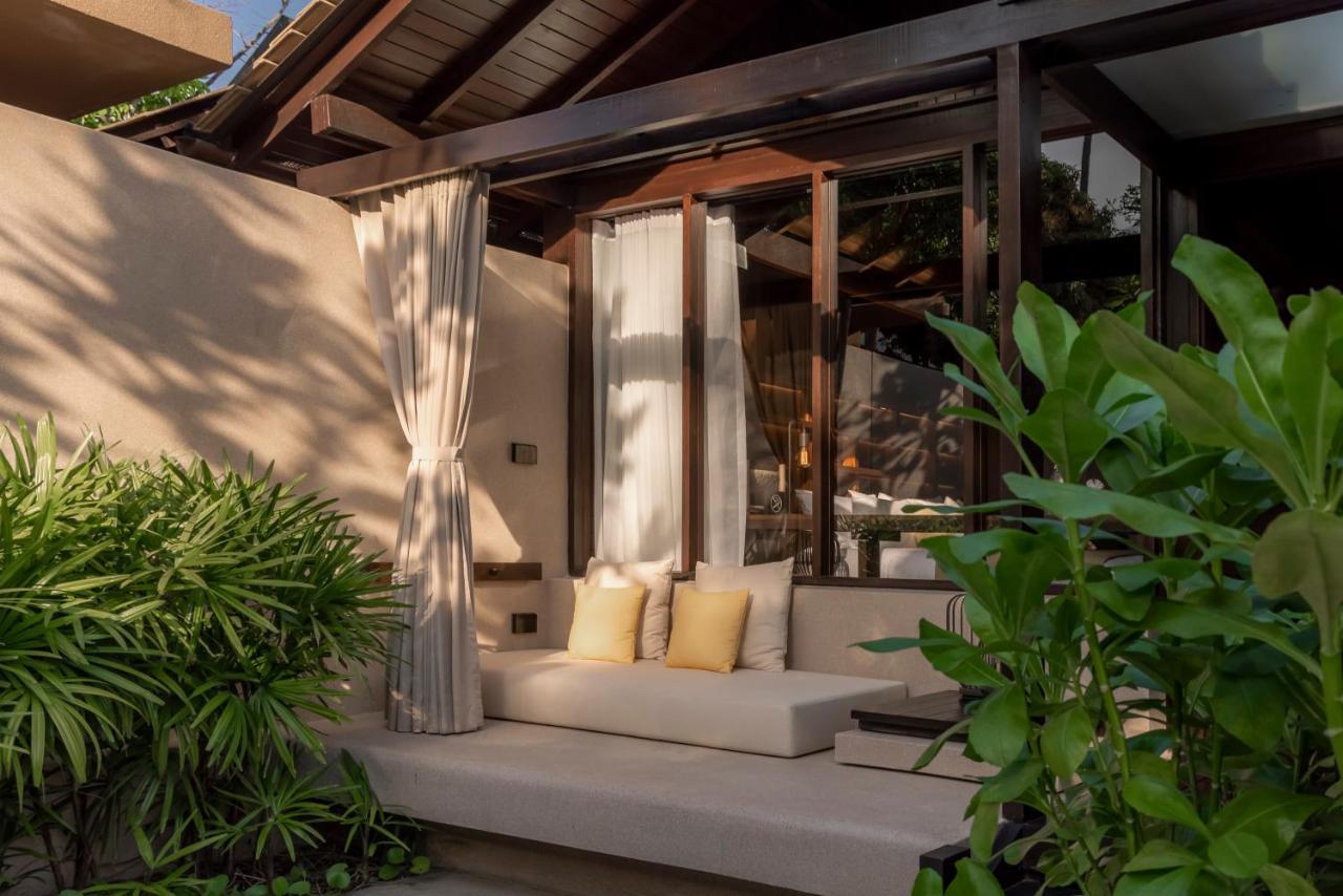 Deluxe Room with Pool View
