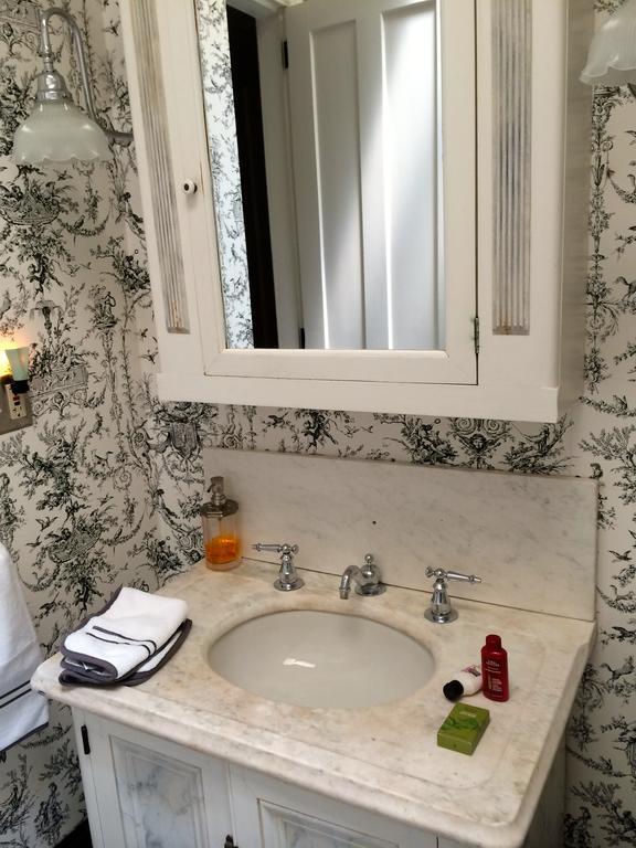 Double Room with Lake View,642279504:JPEG