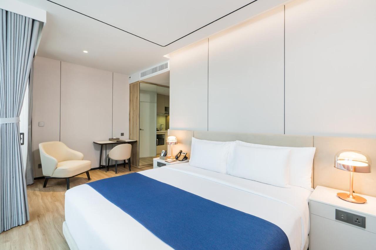Premier Double Room City View
