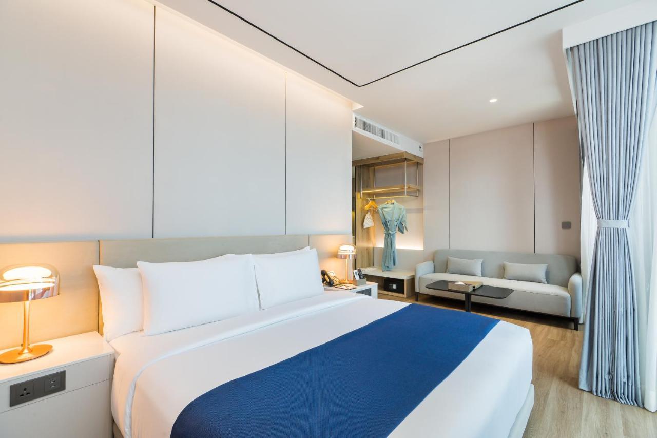 Premier Double Room High Floor City view