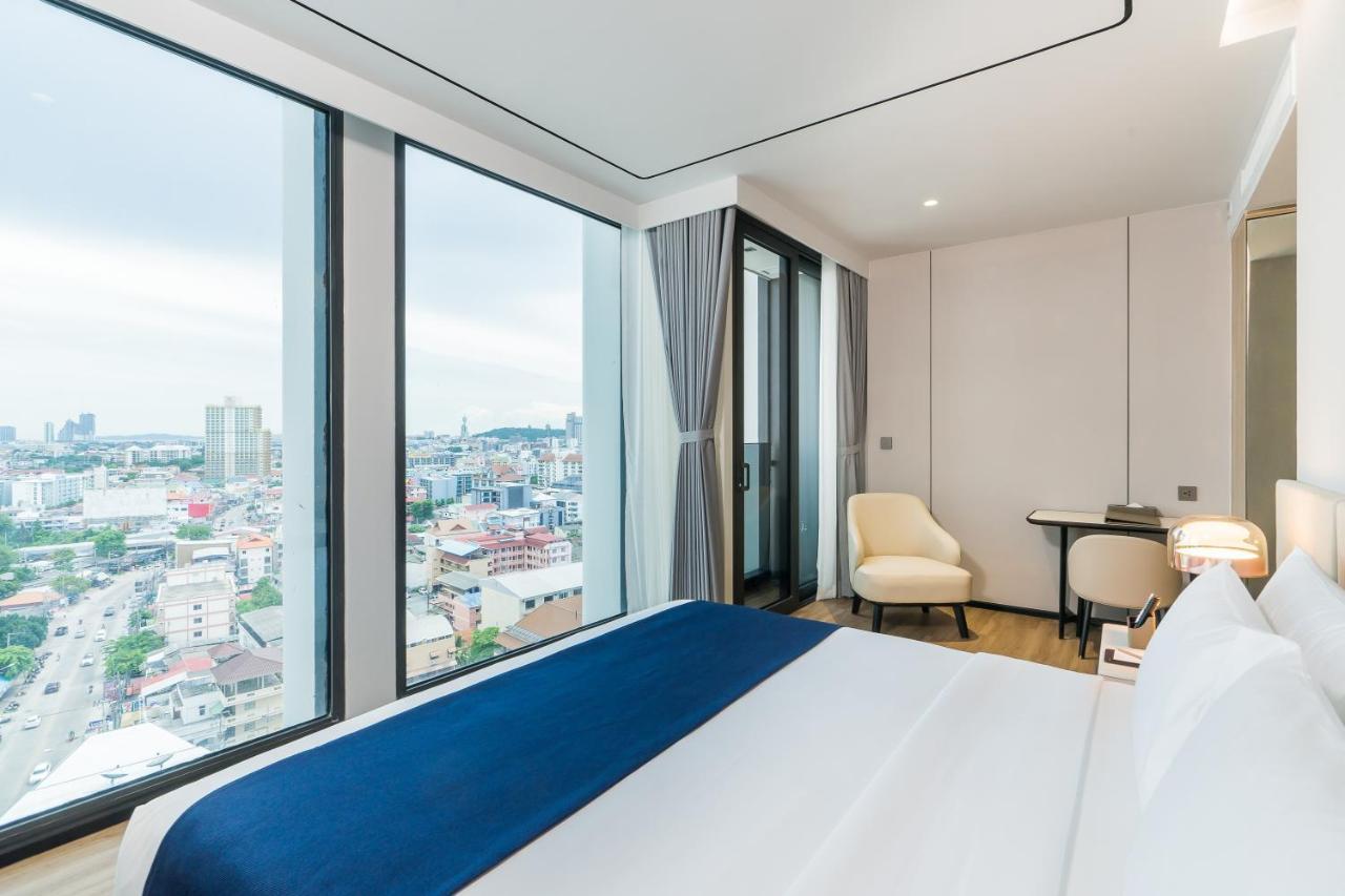 Premier Double Room City View